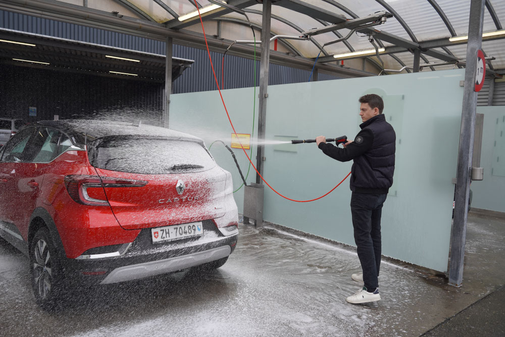 Autowäsche im Sihltal / Adliswil. Neu mit Superschaum
